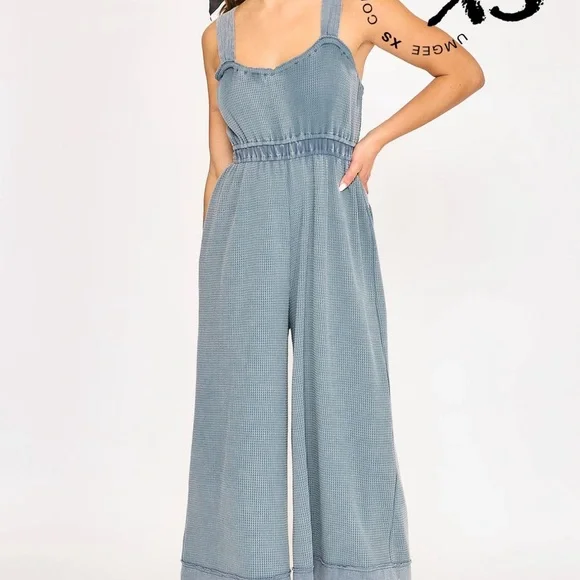 CLEARANCE! 💕 Umgee Sleeveless Jumpsuit - Picture 6 of 7